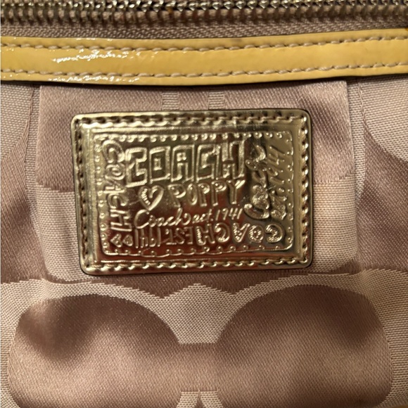 Colorful Women's Shoulder Bag - Picture 5 of 7